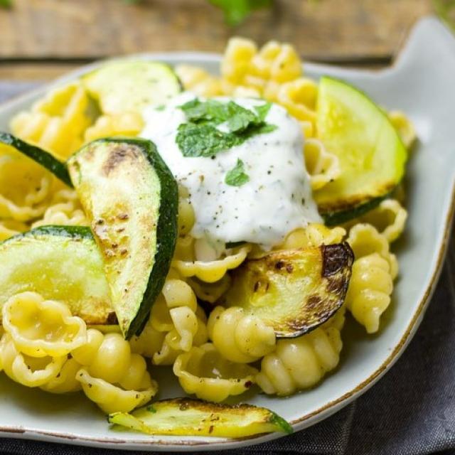 Pâtes aux courgettes ou à la courge butternut (4p)